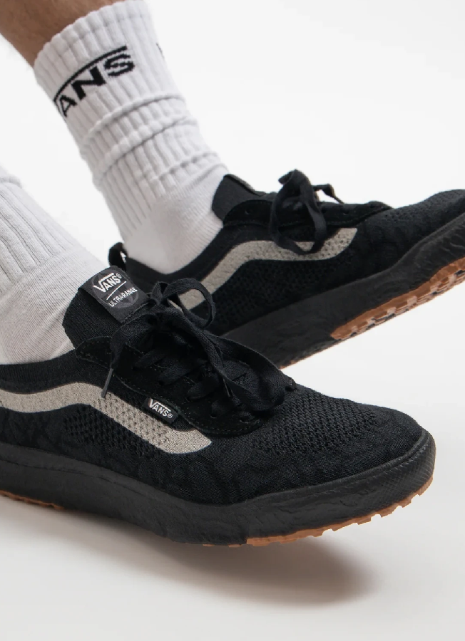 Vans UltraRange VR3 – Black/Pirate