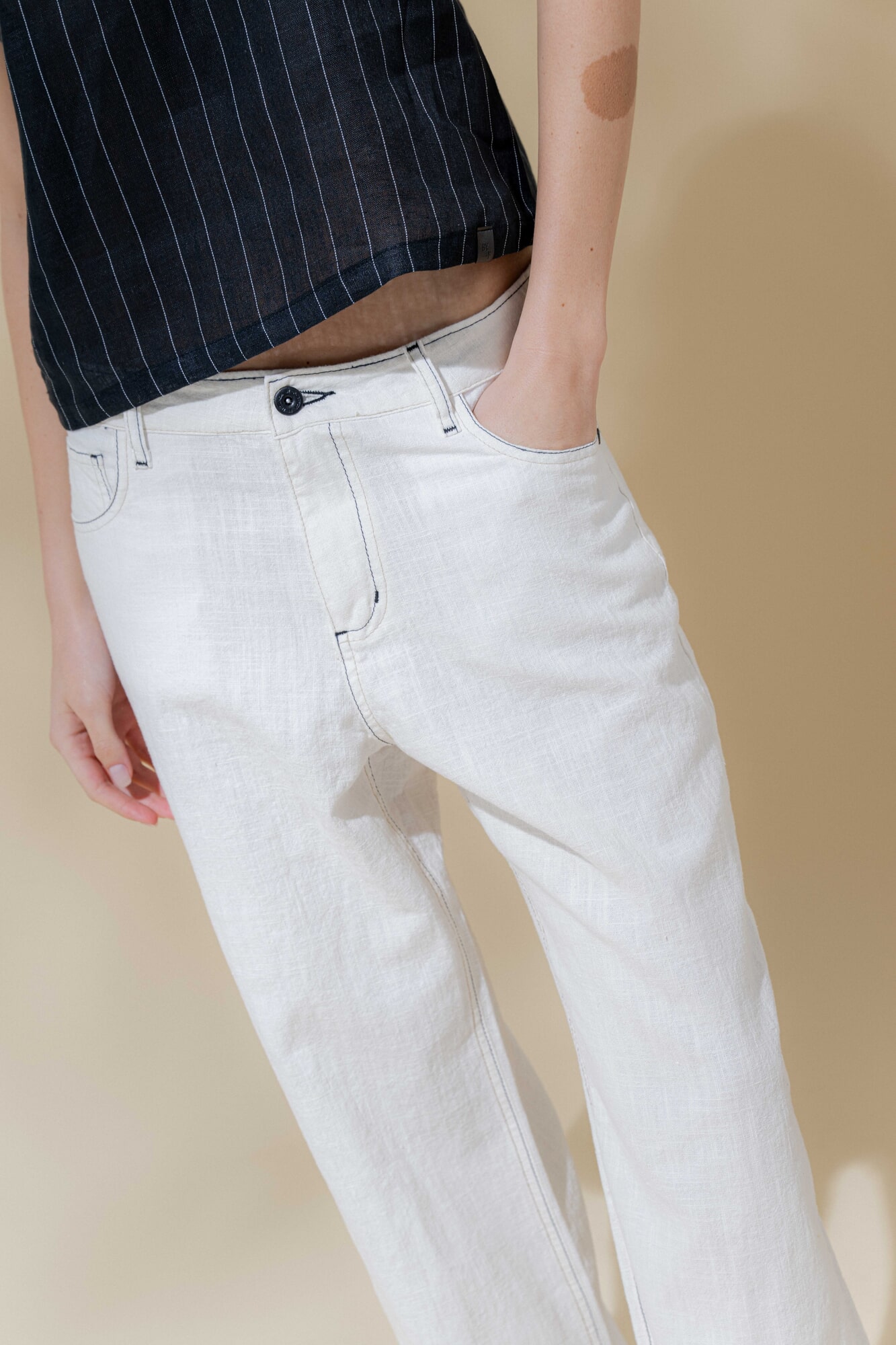 By-Florencia Pantalones y faldas